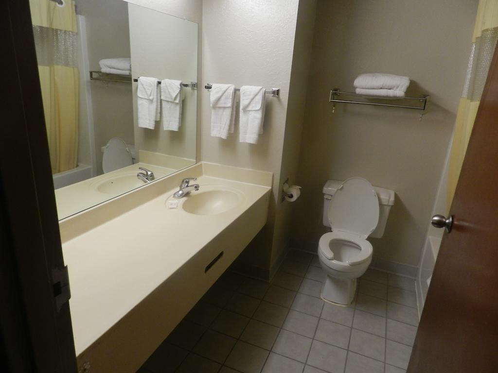 Haven Inn & Suites Дулут Номер фото